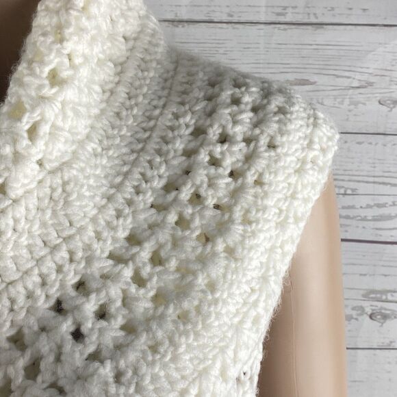 XXI Sweater Vest Ivory Open Knit Ruffled High Low - Picture 4 of 12